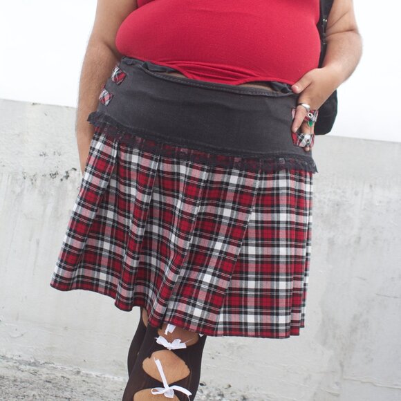 Vintage Plus Tripp Mini Skirt - Picture 5 of 5